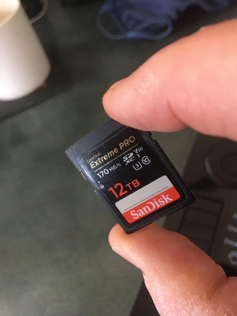 steveclarkefilm's tweet photo. You can never have enough storage when shooting. Stoked to be using my new #sandisk 12TB #sdcard That should keep me going for a while.
#sonyfs5 #memorycardsandisk #unlimitedshoot #setlife #cameralust #camera #steveclarkefilms🎥 #londondirector #filmmaker #selfshoot https://t.co/Wzdy3Npucj
