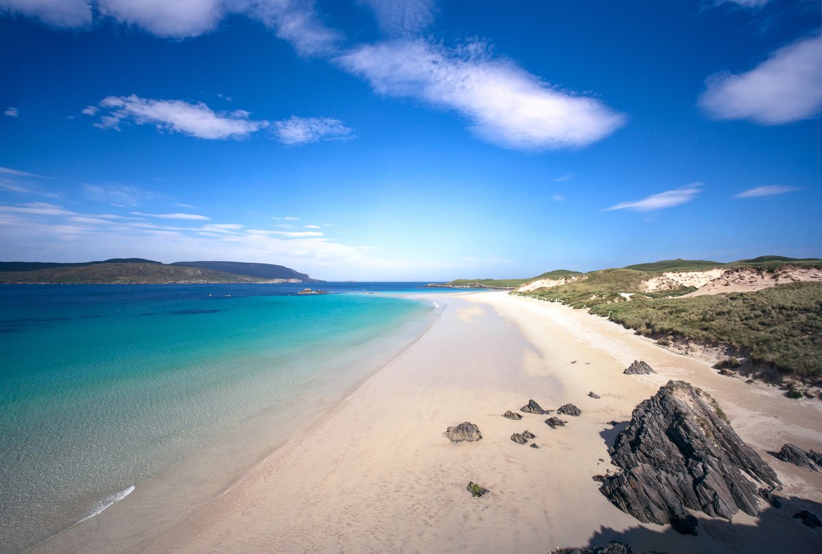It may be April Fool's day but this really is Scotland ! It may look like the white sands and turquoise water of the Caribbean, but the spectacular coastline of Scotland boasts miles of undiscovered exquisite beaches waiting to be explored @eileanshona @luskentyrebeach