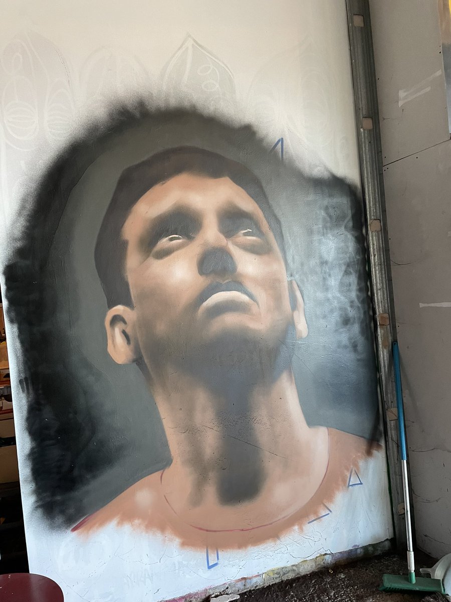 AcademyBarnes's tweet photo. Excited to visit @Korporate this morning in preparation for a really exciting Art project that we will be starting with them after easter! #rba22 #thisisap #streetart #arts https://t.co/aw6oxS1T07