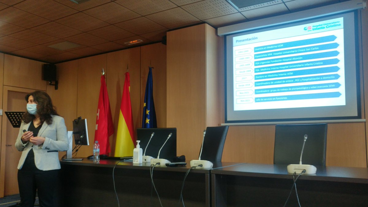 Rosaferlo's tweet photo. Hoy es un día muy especial en el #HospitalInfantaCristina de #Parla La Doctora @PilarCubo se convierte en la nueva Jefa de Servicio de Medicina Interna. Una exposición brillante y un proyecto de gestión que nos ilusiona a tod@s y que nos hará crecer como #hospital 🏥 #SOMOSHUIC https://t.co/IjpmOuiLrc