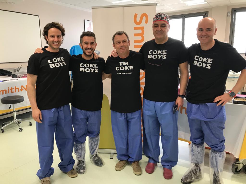 CkPdv's tweet photo. De nuevo un placer dirigir el Minilab de artroscopia de rodilla de @SmithNephew_esp con excelentes profesores amigos formando a las nuevas generaciones!! https://t.co/OnCqW1h1hg