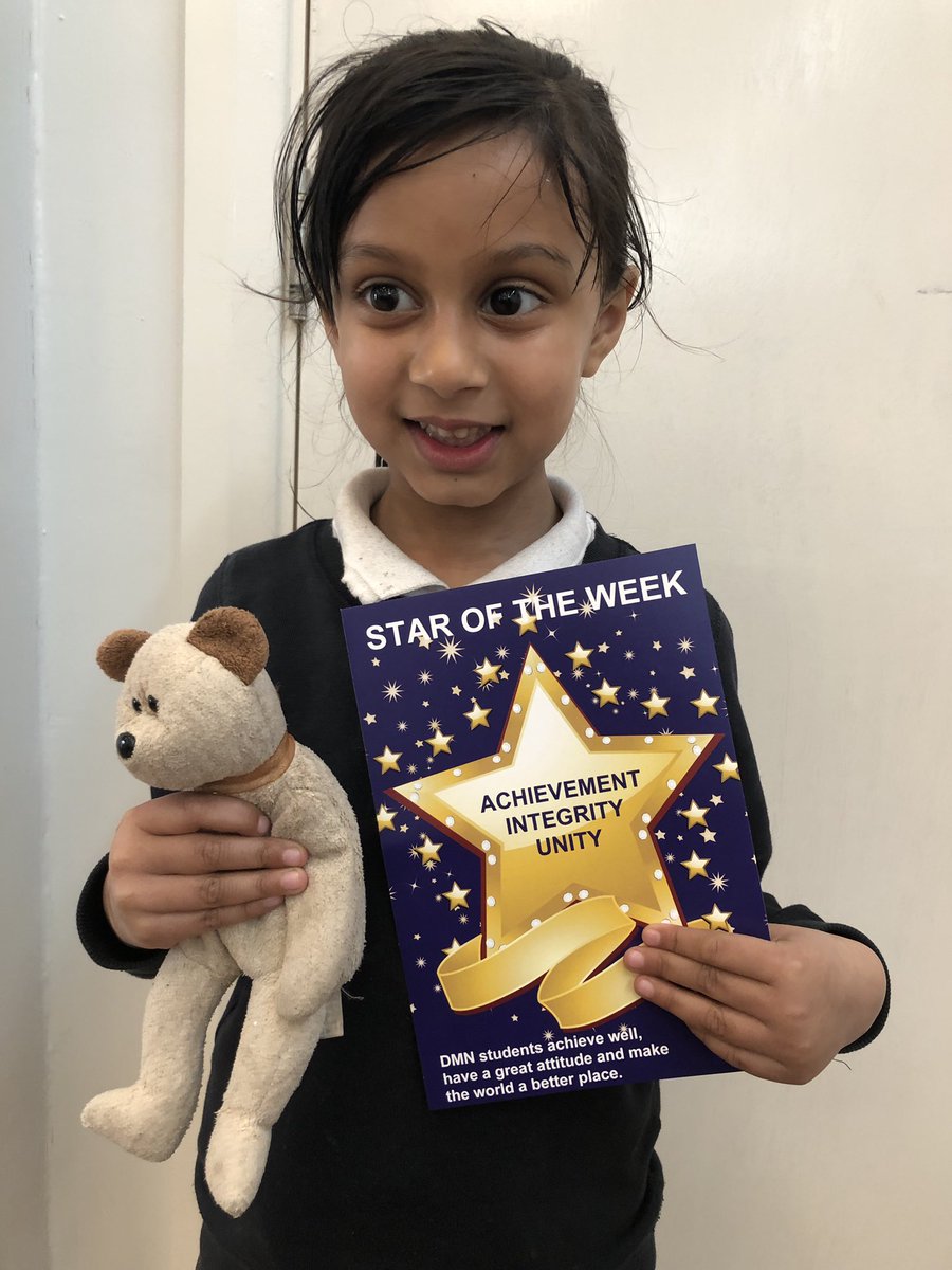 dmn_ey's tweet photo. Reception Spain’s Star of the Week for her fabulous fast writing #achievement @dixonsmnp https://t.co/vtDlrOvhlc