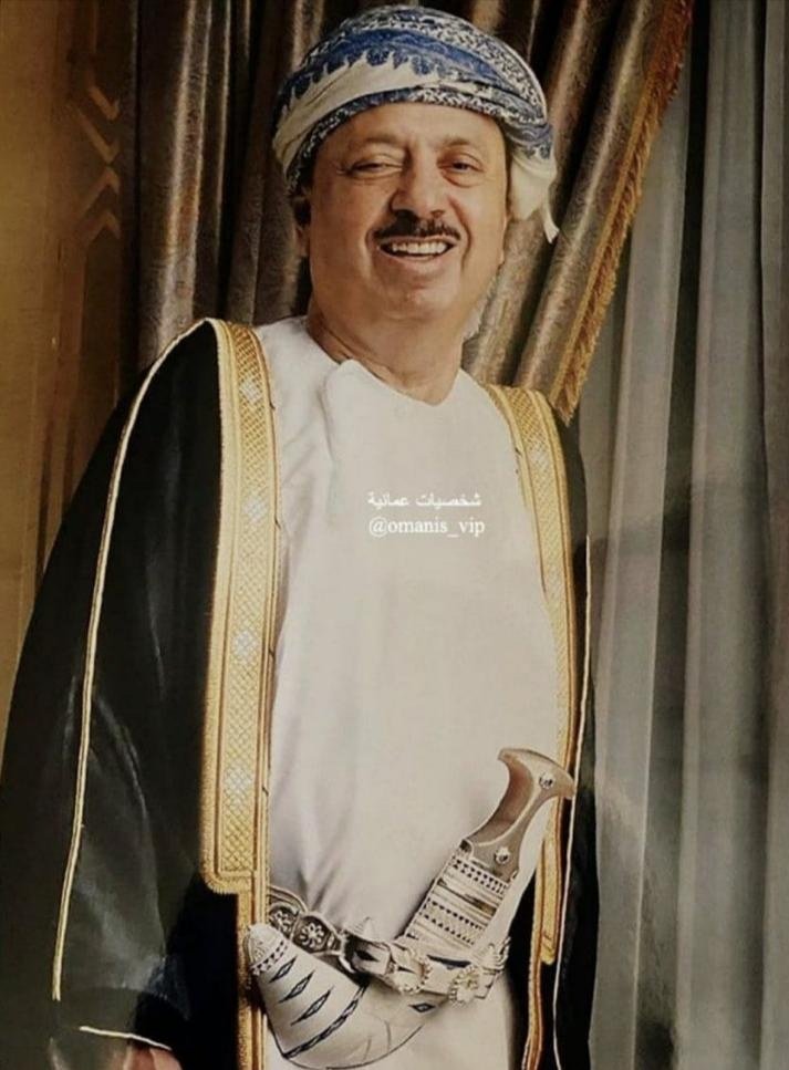 FoxKh4's tweet photo. *🇴🇲🌸 رحم الله صاحب العطاء الشيخ سعود بهوان المخيني، كانت سيارته تجوب قرى السلطنه وخصوصا في شهر رمضان المبارك لتوزيع اللحوم وغيرها من المواد للفقراء والمساكين. {وَأَنفِقُواْ فِي سَبِيلِ اللّهِ…}
#سعود_بهوان
#محمد_سعودبهوان https://t.co/1jDW1p3dwf