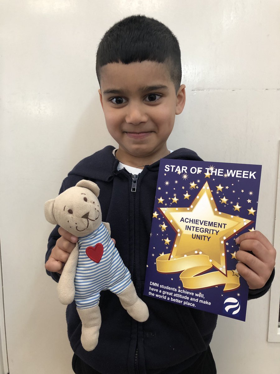dmn_ey's tweet photo. Reception Italy’s Star of the Week for trying hard to do the right thing #integrity @dixonsmnp https://t.co/VqQUNrpiyf