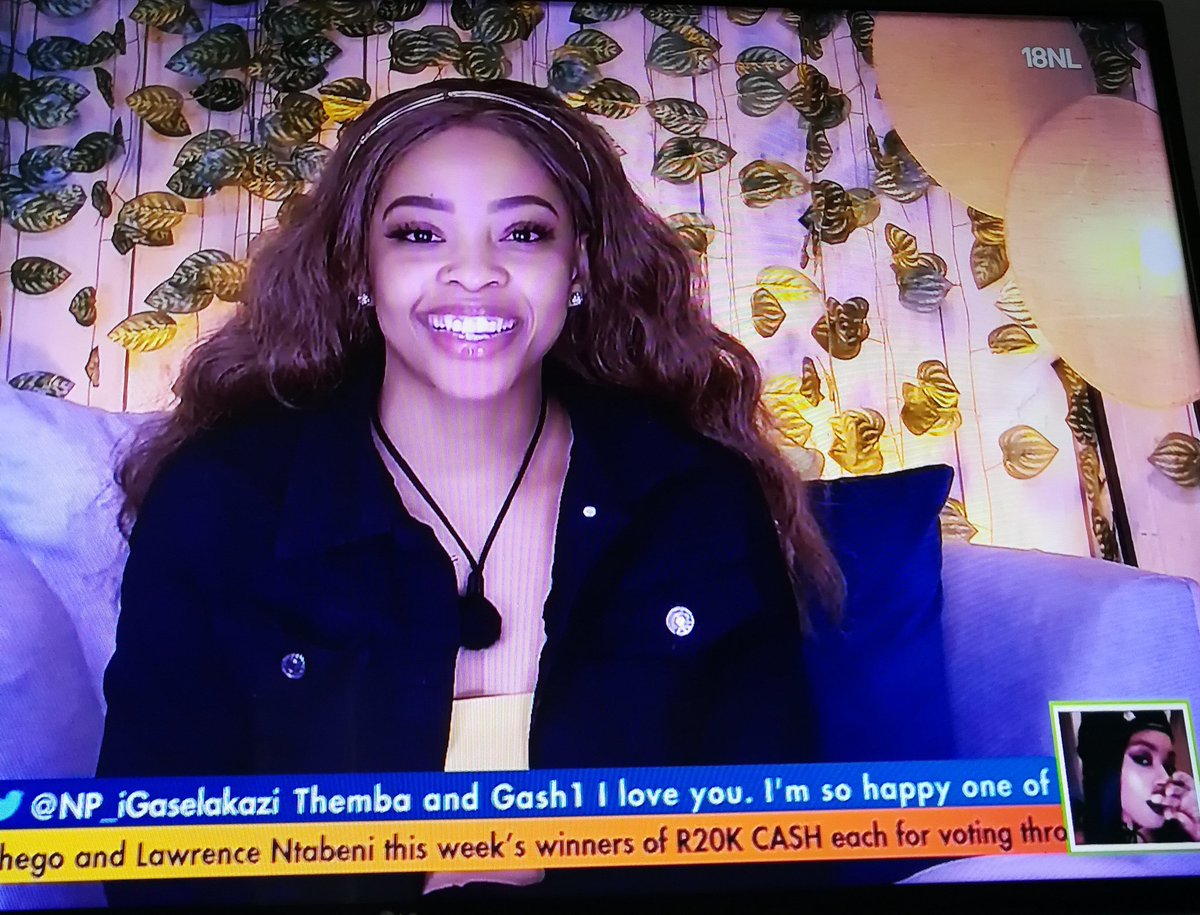 girl22641396's tweet photo. Mphoza my Queen's DS ❤️❤️❤️😍 #MphoWaBadimo #FocusOnMpho #MphoFor2m #VoteForMpho #BBMzansi https://t.co/0elrMA3Vo0