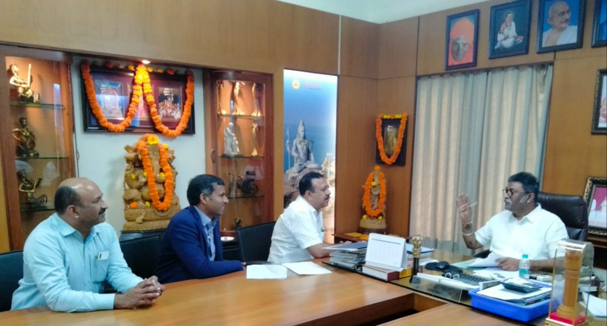 DrHMPrasanna's tweet photo. Request Minister of Environment &amp; Ecology Sri @AnandSinghBS  on behalf of @phanakarnataka to reduce the consent fees paid towards prevention &amp; control of water pollution, applicable to all #HCF besides NOT considering our segment at par with industries.
1/2 https://t.co/1IDoDhBr77