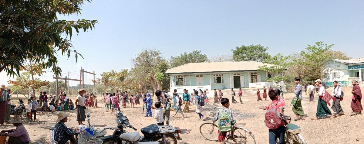 ZawWaiSoe4's tweet photo. Health and Education in PDF Control Area. #WhatsHappeningInMyanmar https://t.co/8gWxg8eaGv