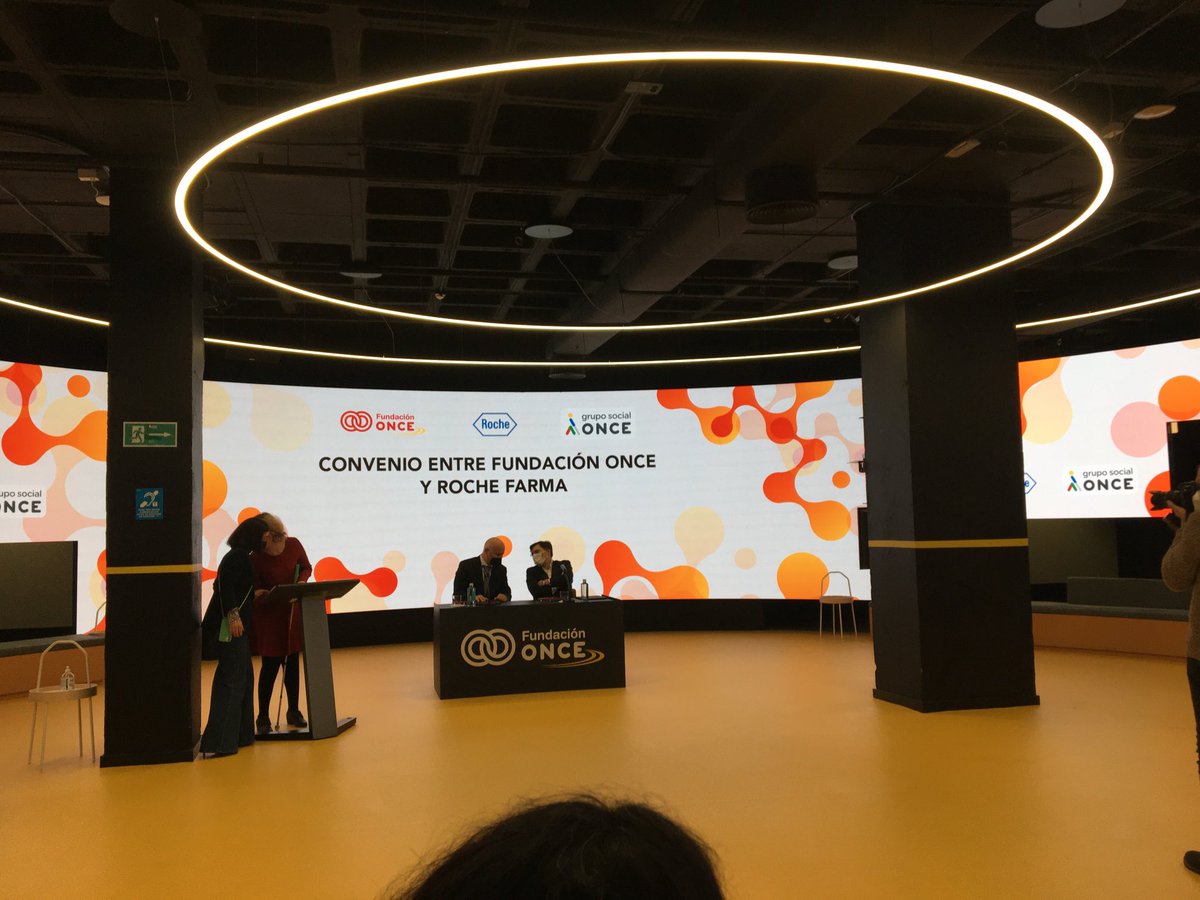 BalasMontse's tweet photo. ⁦@portalento_⁩ digital acoge la firma de colaboración entre @FundaciónONCE y ⁦⁦⁦@roche_es⁩ para la integración laboral de personas con discapacidad https://t.co/yDtsxGWYXS