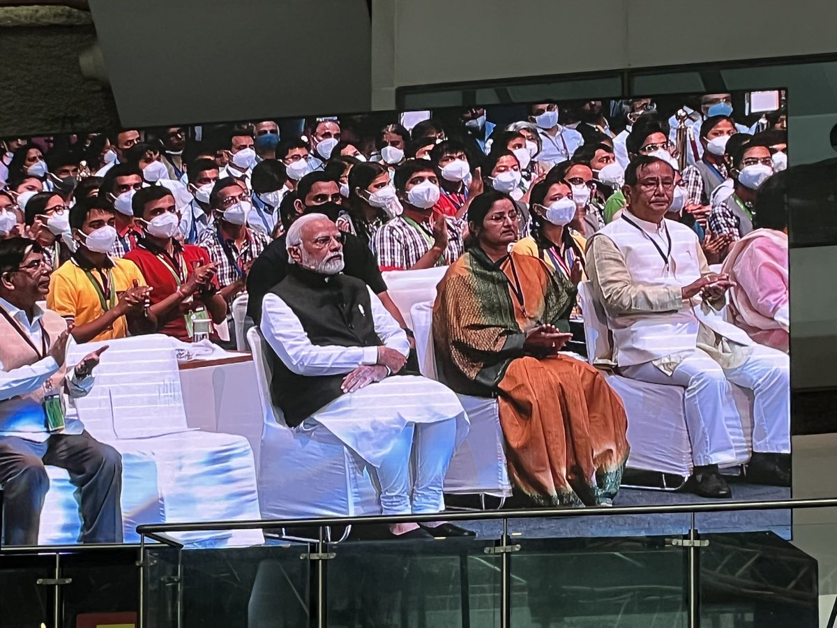 RanjanRajkuma11's tweet photo. Hon. PM Shri @narendramodi Ji lays emphasis on remaining calm and concentrated for the exam during the 5th edition of #ParikshaPeCharcha https://t.co/LkeEPFEnRw