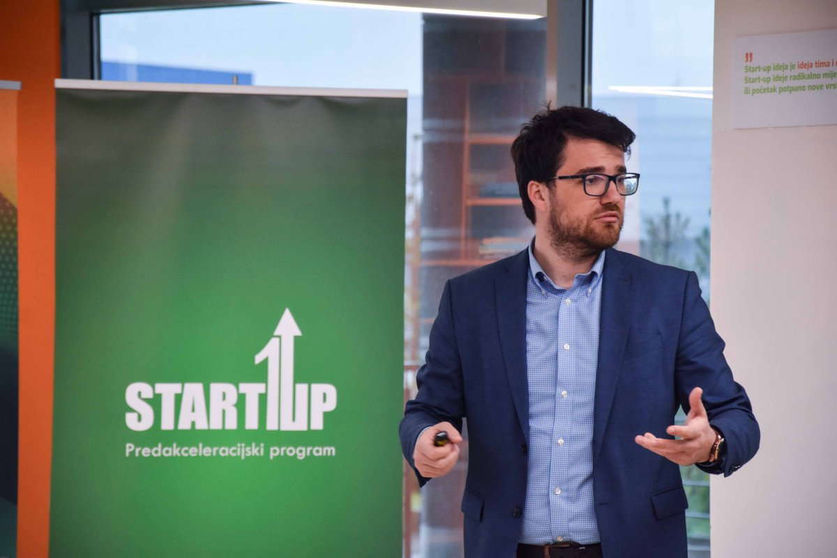 start1_up's tweet photo. U četvrtak (31.03.) u 16h  @Marko_Nisavic je održao predavanje na temu "Biznis planiranje" u Preduzetničkom gnijezdu.

Nakon višesatnog razgovora, učesnici su izašli sa predznanjem kako da pretpostave izazove koje je tržiste pripremilo za njih.

#entrepreneurship https://t.co/GCaOP5tvmd