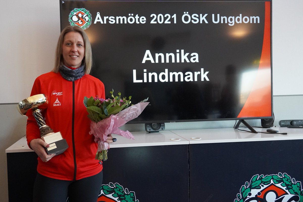 I veckan utsågs Årets Ungdomsledare av ÖSK Ungdom: Annika Lindmark!