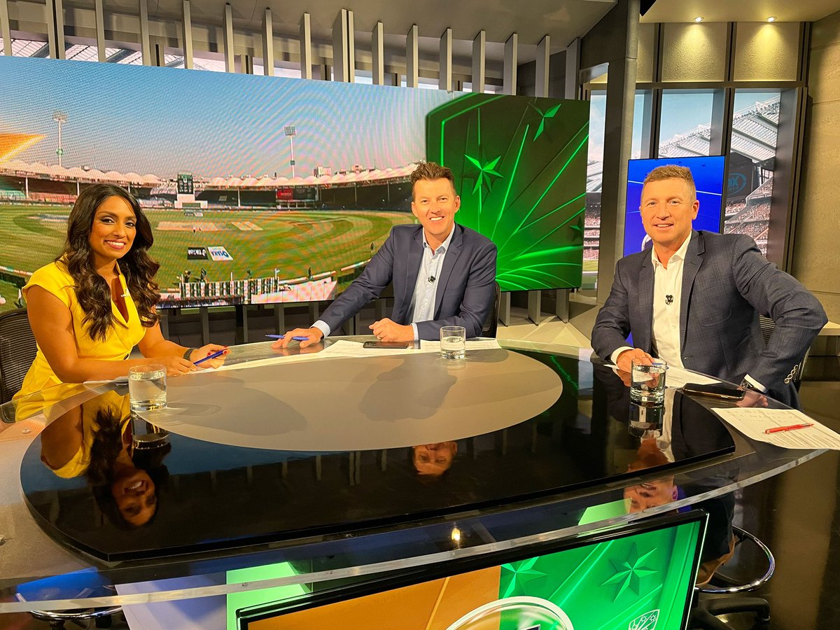 isaguha's tweet photo. Last day on Fox and they made me wear canary yellow 😅….thanks for having me Australia as always…but I WILL be supporting England on Sunday 😄 11am EST live and exclusive on @foxcricket Join @megan__barnard @meljones72 and all the legends as they bring you coverage @ICC #CWC22 https://t.co/W7tTLNpgRv