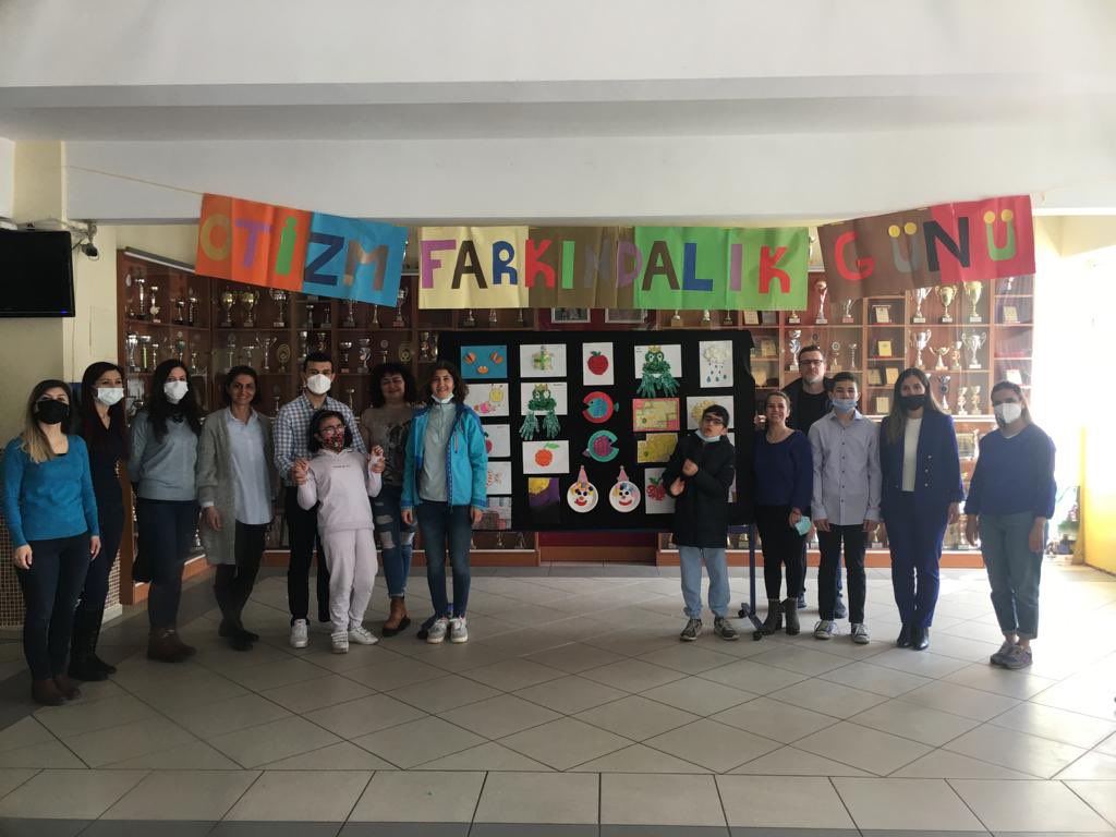 pendikczo's tweet photo. Dünya Otizm Farkındalık Günü.

Bugün günlerden MAVİ 💙💙
Otizm farkındalığı oluşturmak amacı ile bugün mavi renklerden oluşan kıyafetler giydik.
#otizmfarkındalıkgünü #AutismAwarenessday #hergün2nisan @PendikMEM @istanbulilmem @MebOrgm @memleventyazici https://t.co/DsYPYhQ8ZE