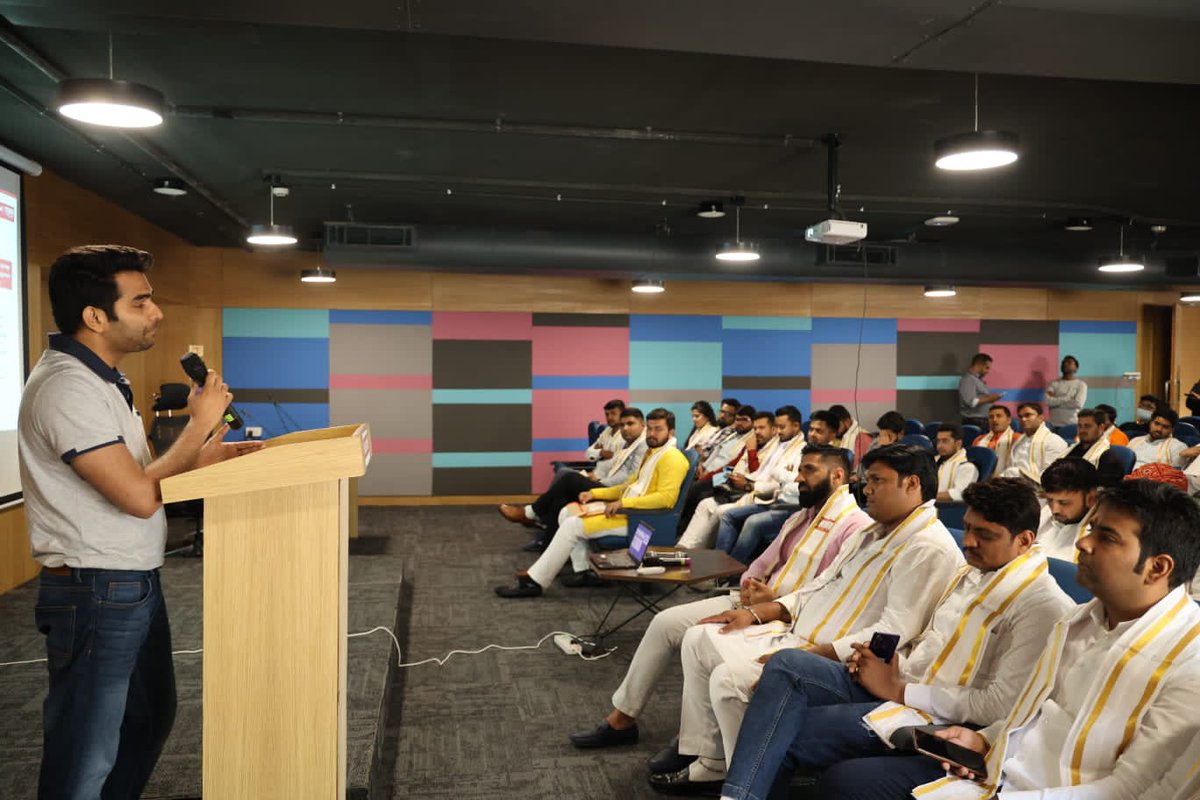 Tejasvi_Surya's tweet photo. #BJYMBharatDarshan Delegates visited @NASSCOMStartUps and @Ktech_Hub today to understand their functioning.

Start-up friendly policies of PM Shri @narendramodi-led Government have given more scope for youth to learn &amp; also generate employment opportunities.

@ITBTGoK @BJYM https://t.co/a8VO6s1Ngl