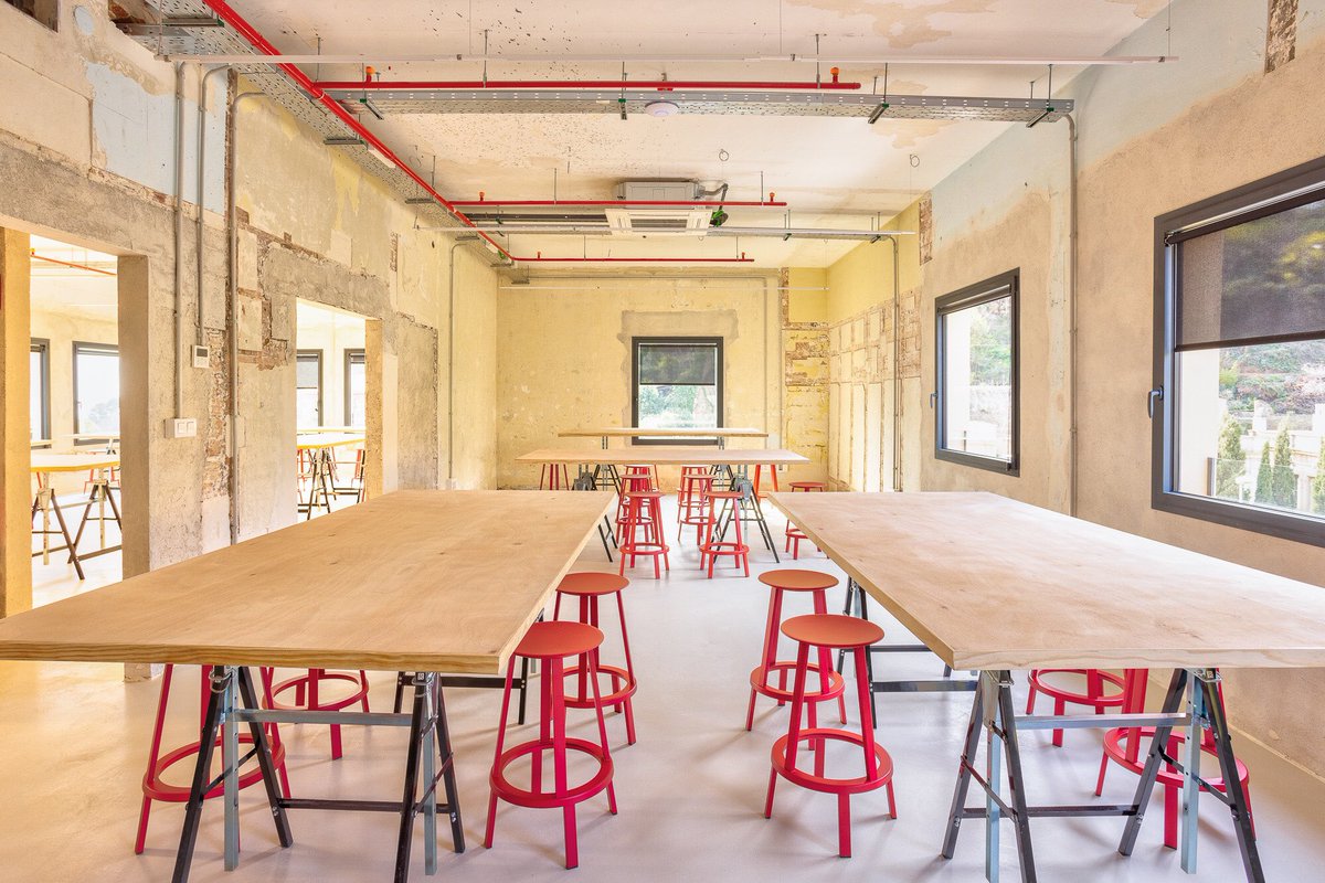 Inauguració d’#EINABosc, un espai fantàstic de creació artística que mira a #Barcelona. Bravoooo <a href="/EinaBcn/">Eina Barcelona</a>