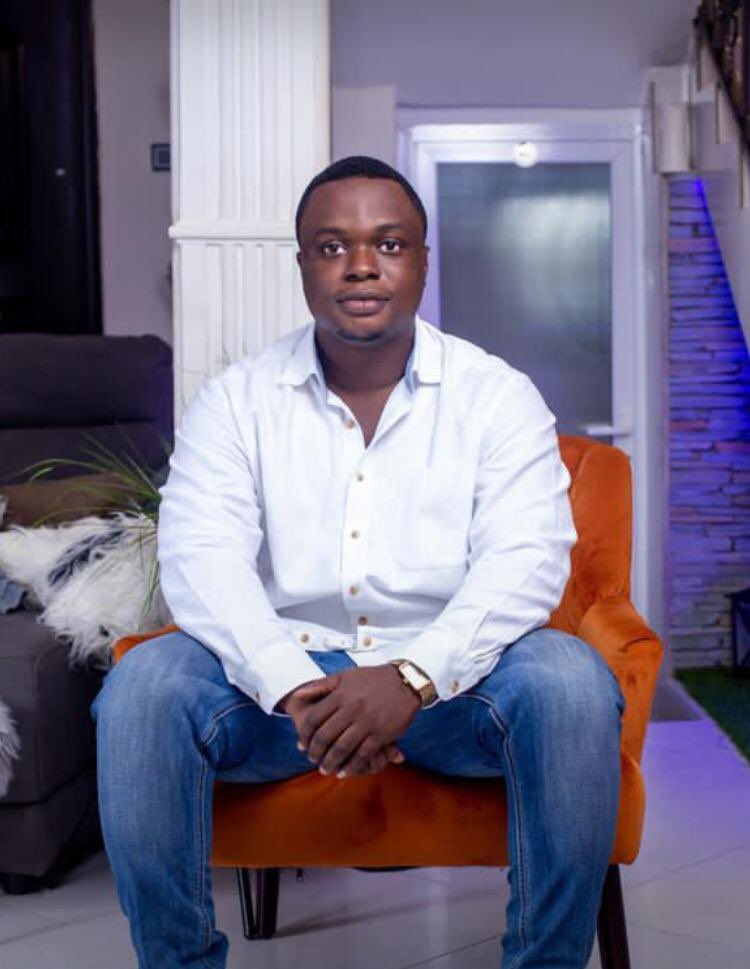 djadigh's tweet photo. Guys, please, let’s show some love, it’s his birthday today. Happy birthday to you Sugar Daddy. May God continue to bless you and answer all your prayers 🙏🙏❤️. Happy birthday to you @nanapitches https://t.co/d8a9THkaIP