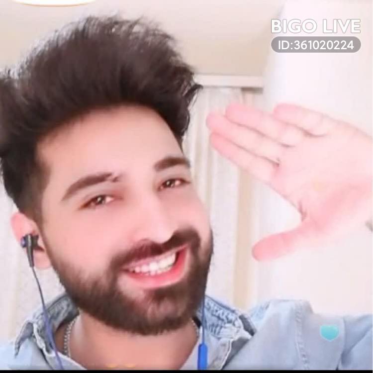 DkDaftkid's tweet photo. Come and see Bilal🧿Tiktoker streaming live on #BIGOLIVE and make new friends!  https://t.co/IObFEdU2fG https://t.co/jhYqVdbnTl