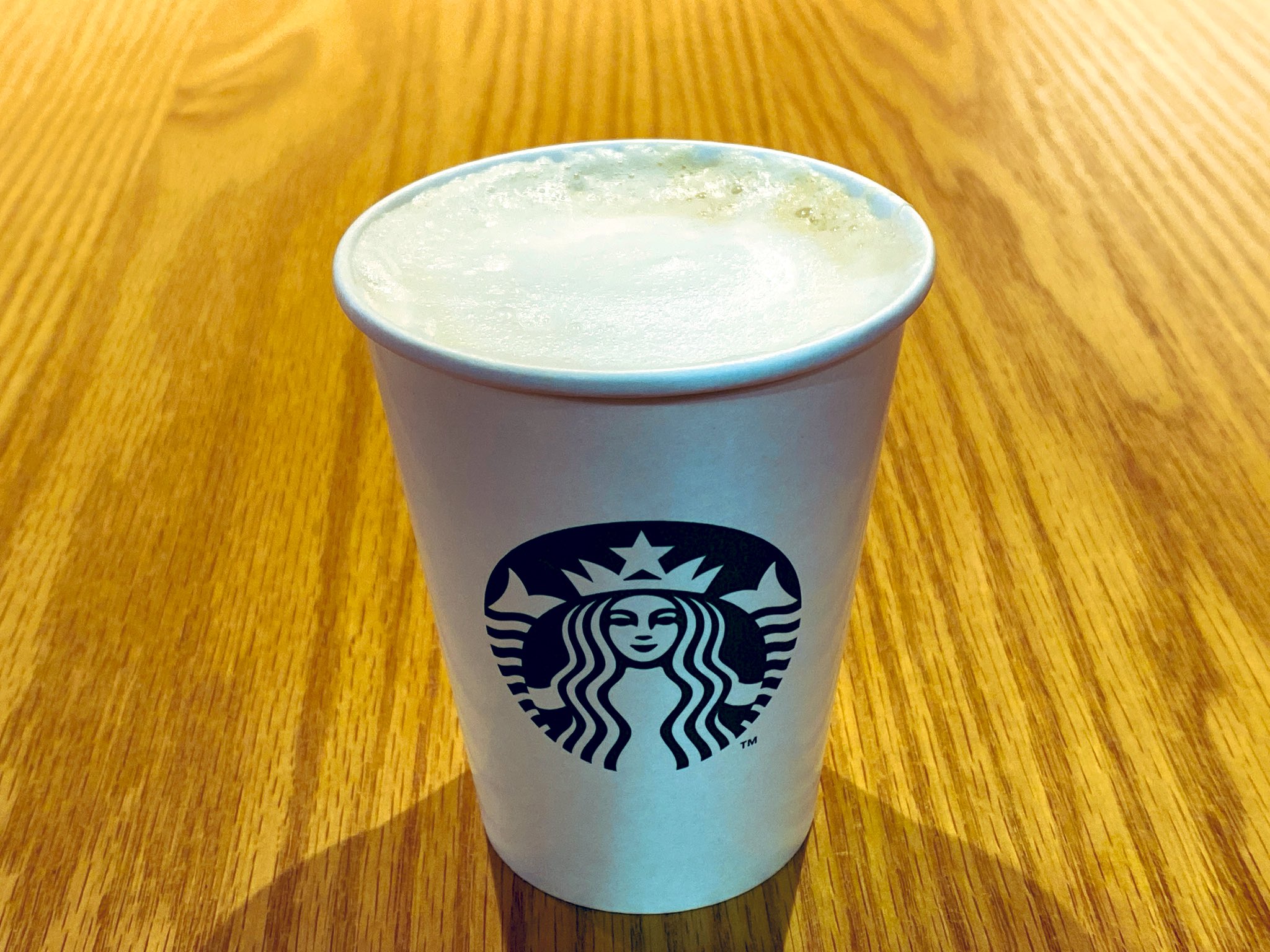 半 ズーボン スターバックスコーヒー にて ロースタリー 東京 ラテ うーむ ショット追加するべきだったかな 自分的には スタバのラテはやっぱり薄く感じる 普通のラテと比べて 味わい全体が明るい 特に後味が明るく甘い T Co Vq87n2bh 半 ズーボン スターバックスコーヒー にて ロースタリー 東京 ラテ うーむ ショット追加するべきだったかな 自分的には スタバのラテはやっぱり薄く感じる 普通のラテと比べて 味わい全体が明るい 特に後味が明るく甘い T Co Vq87n2bh
