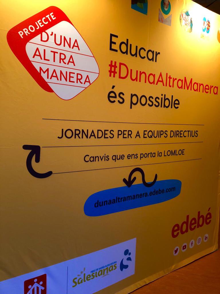 SalesianosSMX's tweet photo. 📗 Educar #DeOtraManera es posible para los representantes de los equipos directivos reunidos en Barcelona para participar de la jornada “Cambios que nos trae la LOMLOE” de la mano de @GRUPOEDEBE https://t.co/yoQhfxQFxU