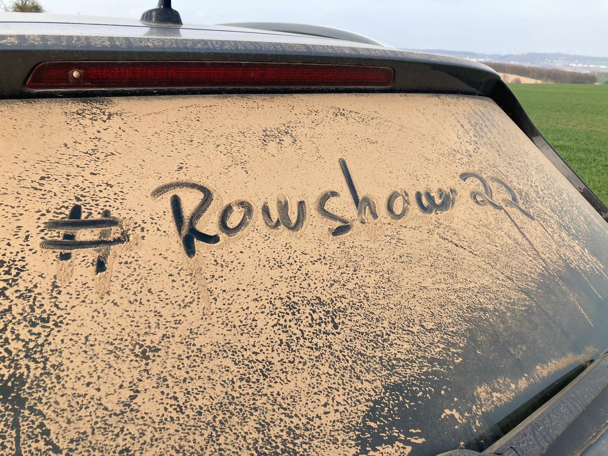 GRIMMEGroup's tweet photo. Lots of action in the fields at the beginning of the week - before the snow came. 🥶 The #RowShow2022 is going well and we are looking forward to more great events. 
#GRIMME #potato #beet #snow https://t.co/wOTrj700Su