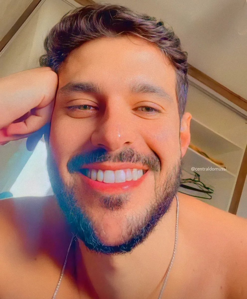 centraldomussi's tweet photo. Ei meu amor, queria te contar algumas coisas, você chegou a 2,5M no insta quando vc sair dessa vamos comemorar, seu nome é o primeiro dos trends (vc amava quando isso acontecia). Descobri que vc tem amigos incríveis e tem muita gente rezando por vc, já deu tudo certo 🙏🏼 te amo ❤️ https://t.co/NvLtRe70vX
