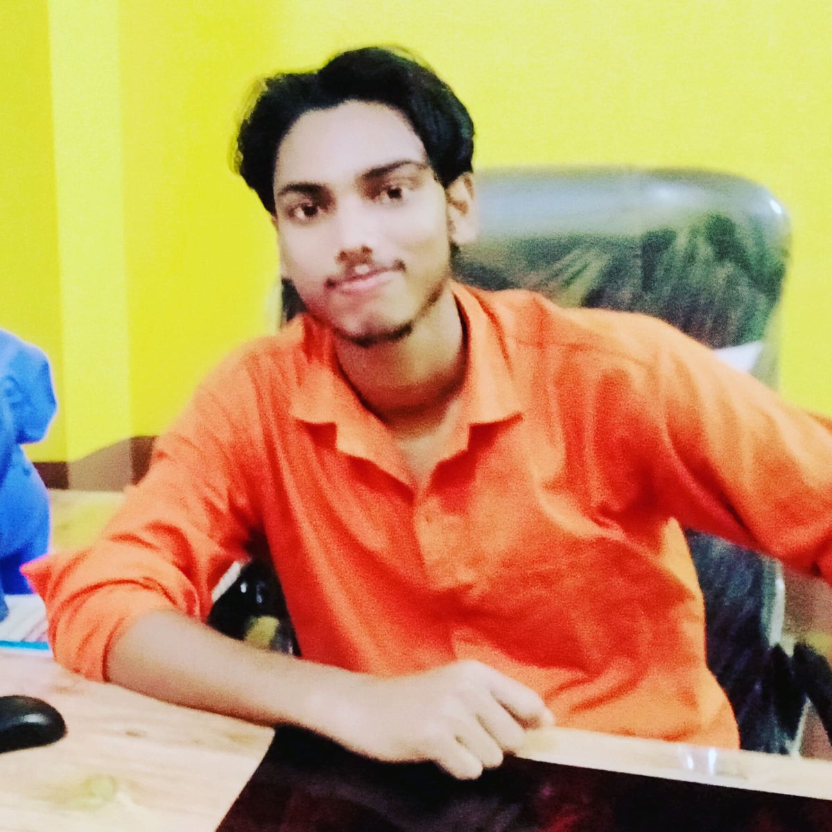 Santosh29005105's tweet photo. #NewProfilePic https://t.co/ZamB9QrnIV