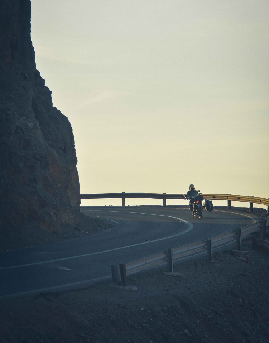 Northcore_Surf's tweet photo. Sunset highway scenes in Panama.

Captured by Tom Bing on his year-long surf trip North on the Pan American highway.

Check out our archive guest piece on the trip written by Tom and Sally here https://t.co/hawlbciKdv.

#Northcore #BornFromTheElements #surf #surfing #Panama https://t.co/0GSX8B1zsI