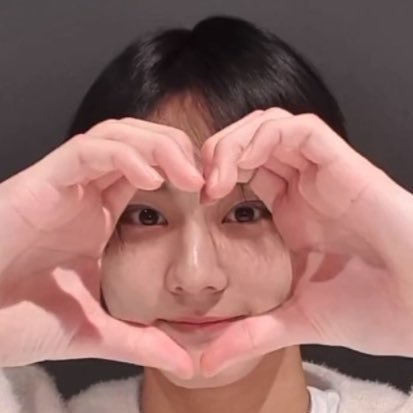 yangxmilky's tweet photo. 하트에 갇힌거 존ㄴ나귀여워ㅠㅠ엉엉 https://t.co/nobDbTnCs4