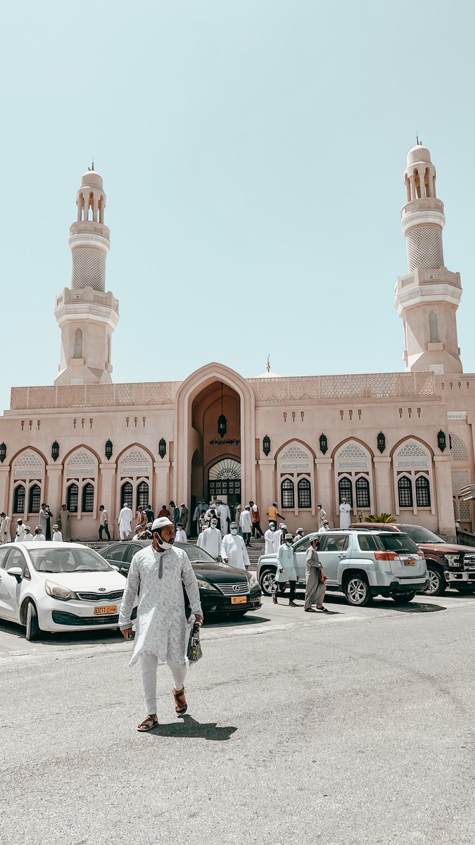 s3bo0on's tweet photo. اللهم في اخر جمعة من شعبان بلغنا رمضان ونحنُ ب افضل حال وافرح قلوبنا و اغسل احزاننا و همومنا و اغفر ذنوبنا و خطايانا و اشف مرضانا و ارحم موتانا انك على كل شي قدير .

 #رمضان_كريم https://t.co/MTpXcTuq6z