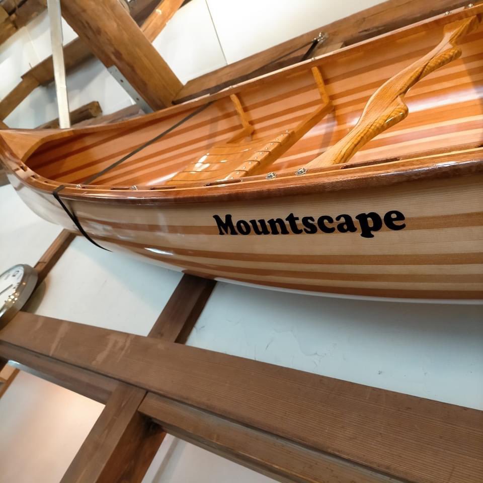 mountscape_'s tweet image. 【展示販売のお知らせ】
Beer Cafe VERTEREさんにてカヌーの展示販売をスタートしました🛶VERTEREさんに足をお運びの際には、ぜひカヌーもご覧になってみて下さいね。
（看板もその昔Mountscapeで製作させていただきました！）

#奥多摩 #カヌー #クラフトビール #カヌーのある生活