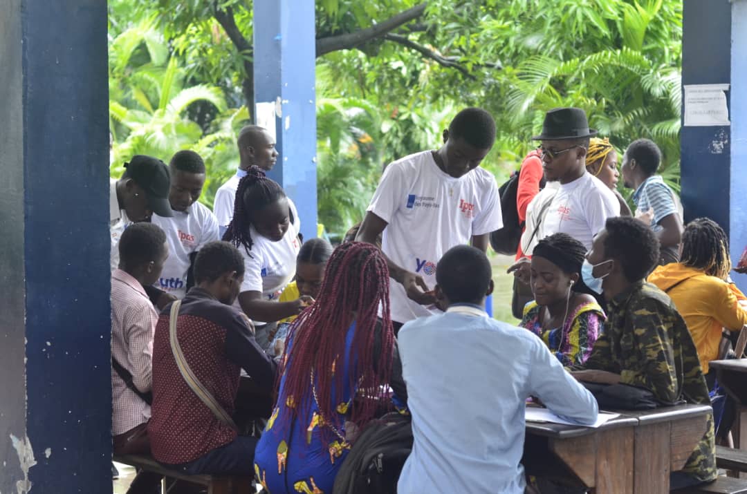 ngampula's tweet photo. #HappeningNow: Début de la sensibilisation sur les Droits sexuels et reproductifs en milieu universitaire, cas de l'Université Révérend Kim.
#Youthsprint
@MakokiYaMwasi https://t.co/EGBiDJWStm
