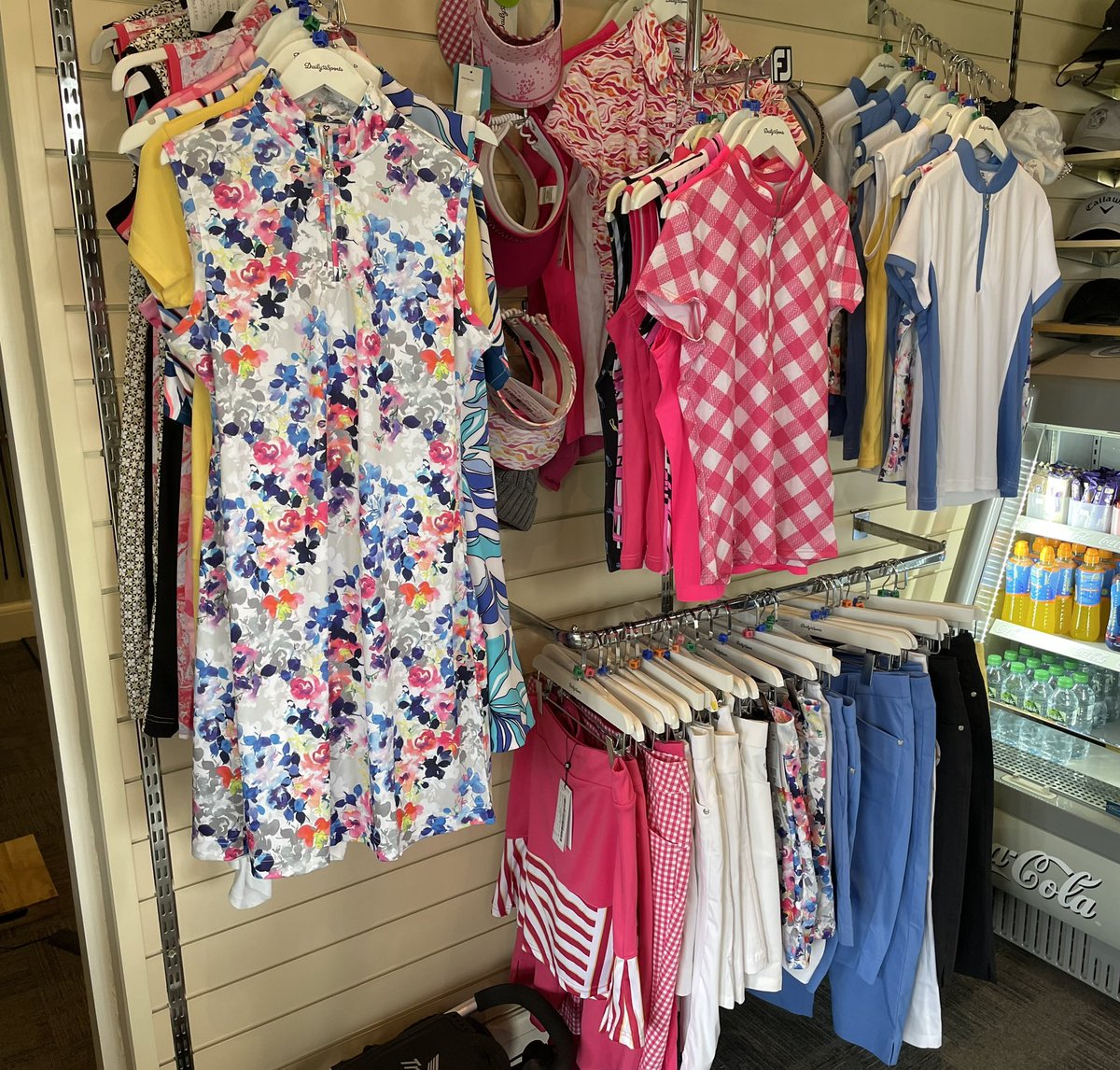 rboothgolf's tweet image. Loads of fabulous ladies clothing here at Hale GC Pro Shop but for 1 week only…. So don’t waste any time in hot footing it down here!! @Golfingchix #ladiesgolf