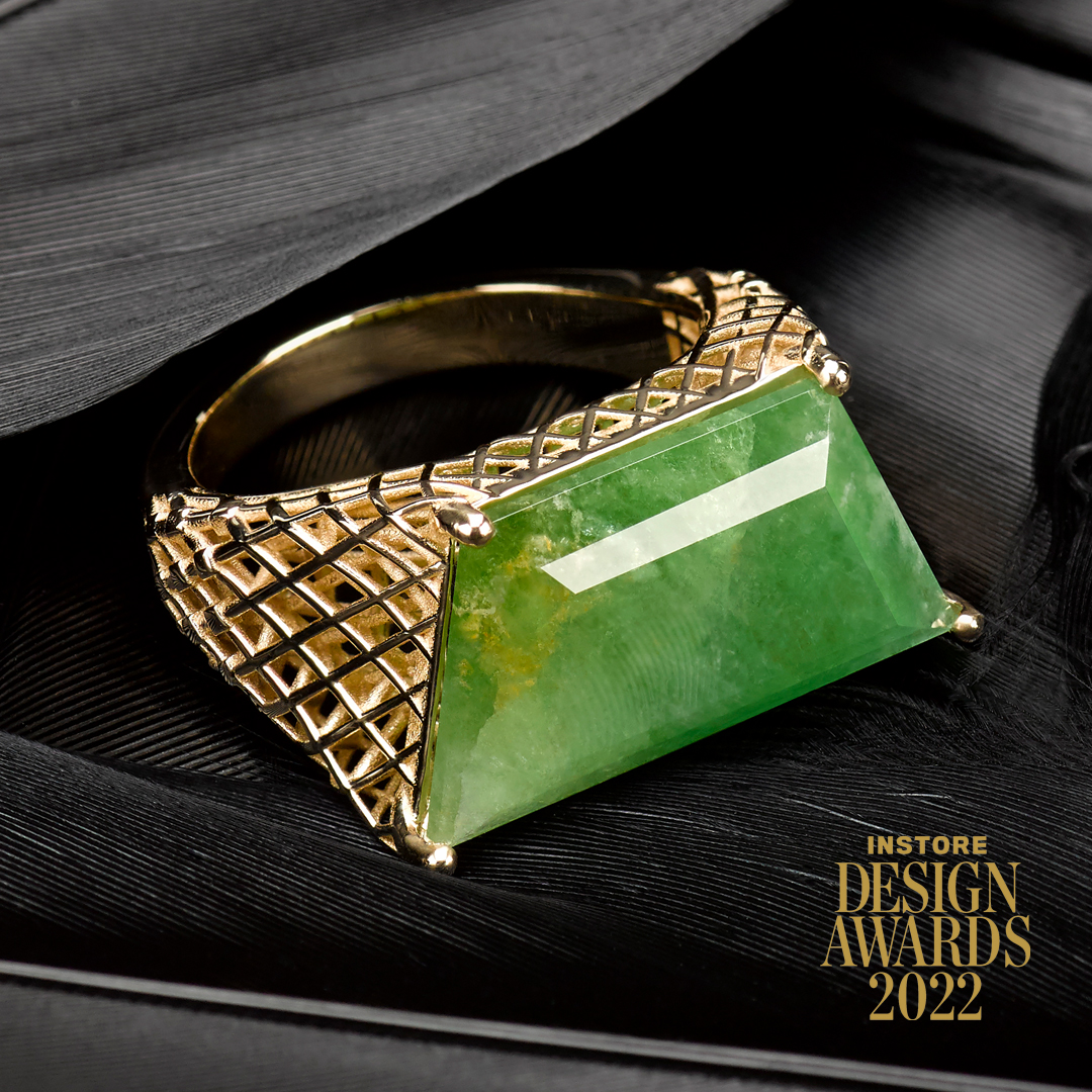Unique_Settings's tweet image. The Ethereal Peridot by Unique Settings, whose story starts in the deepest depths of the earth, and celebrates the beauty of new beginnings, features a 10ct Peridot gem, the centerpiece of our awe-inspiring design.💯
Voting Is Open Check The Link - rb.gy/jzgyak ✌