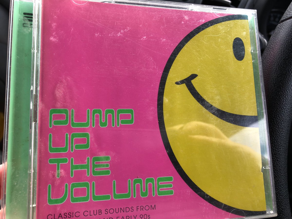 Indiepopkid71's tweet photo. Haven’t listened to this in ages #cardancing https://t.co/U9mF3G8Sef