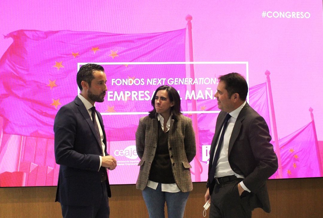 CEAJE's tweet photo. Ayer celebramos el Congreso sobre Fondos Next Generation: La empresa del mañana 

Un encuentro que contó con la participación de grandes expertos que afrontaron las claves del futuro de España.  

🔗 Ya está disponible en nuestro canal de YouTube: https://t.co/ooMxPkFu8N https://t.co/7qUydeTBdc