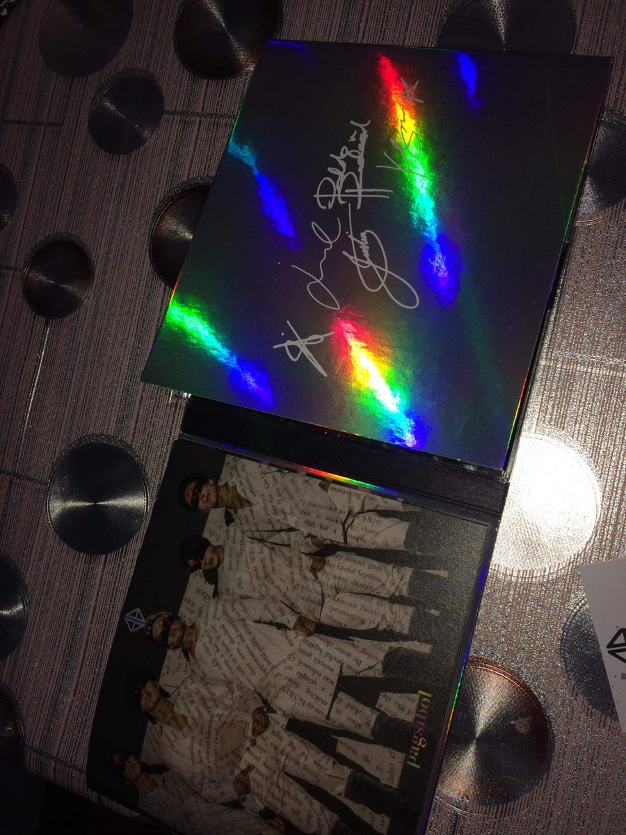 bubblesss_46's tweet photo. WAHHHHH MY FIRST SB19 ALBUM JUST ARRIVED!!! THANK YOU SO MUCH @SB19Merch
#SB19 @SB19Official
#PagsibolPhysicalEP #Pagsibol https://t.co/eNE90O1EvL