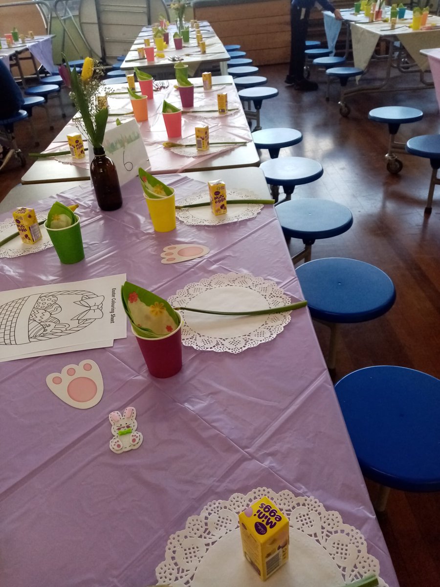 woodcoteptfa's tweet photo. The PTFA had lots of fun setting up and joining in with The Family Easter Dinner last night! Lovely to see so many families in school again!🐣 https://t.co/5wqGZOvCpW