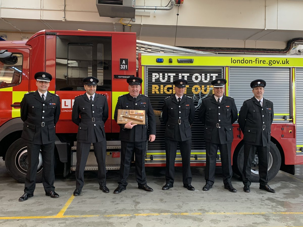 HaringeyLFB's tweet photo. A #fantastic send off for StnO Mc Partland this morning.

#Completing his final Roll Call after a 27 year #career with @LondonFire.

From all of us in #Haringey, we wish you the very best in your #future endeavours and thank you for your #service.

You’ll be missed #Gov

👨🏻‍🚒🎖🪓🤝 https://t.co/PhnexaECFS