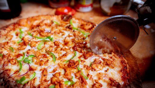 PizzaGoUG's tweet photo. The weekend is calling.....💃🏾👌🏿

Order Now! DM or call 0780 262 230 or 0759 945 442. We deliver to you!
#pizza #pizzago #pizzalover https://t.co/A4HrRIEsob