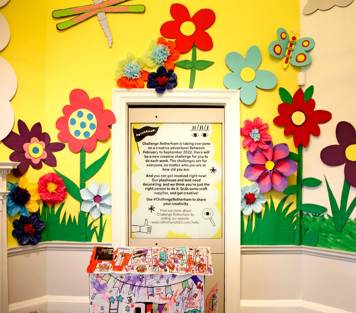 Making Butterfly and Dragonfly Paper Puppets with <a href="/KateSullyArtist/">Kate Sully</a> 
14th April 2022 10.30am-12pm
Suitable for age 3-7 years, FREE 
Drop in to this art workshop at Clifton Park Museum where you will create butterfly and dragonfly puppets
#Rotherham2025 #Childerenscapitalofculture