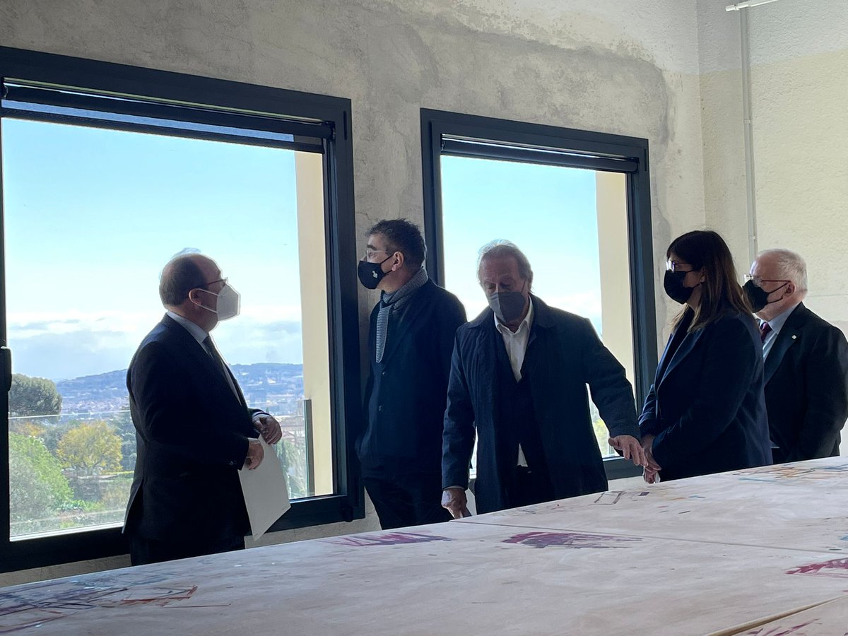 culturagob's tweet photo. El ministro de Cultura y Deporte, @miqueliceta, ha inaugurado la escuela de #diseño @EinaBcn 

"En España, y en concreto en Cataluña, hay una larga tradición de diseño democrático y de calidad. EINA es desde su fundación un espacio de referencia en la educación artística" https://t.co/YBpNNYv77Q