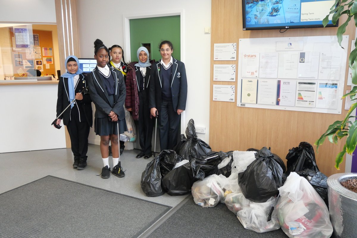 Sarah Bonnell School tweet media