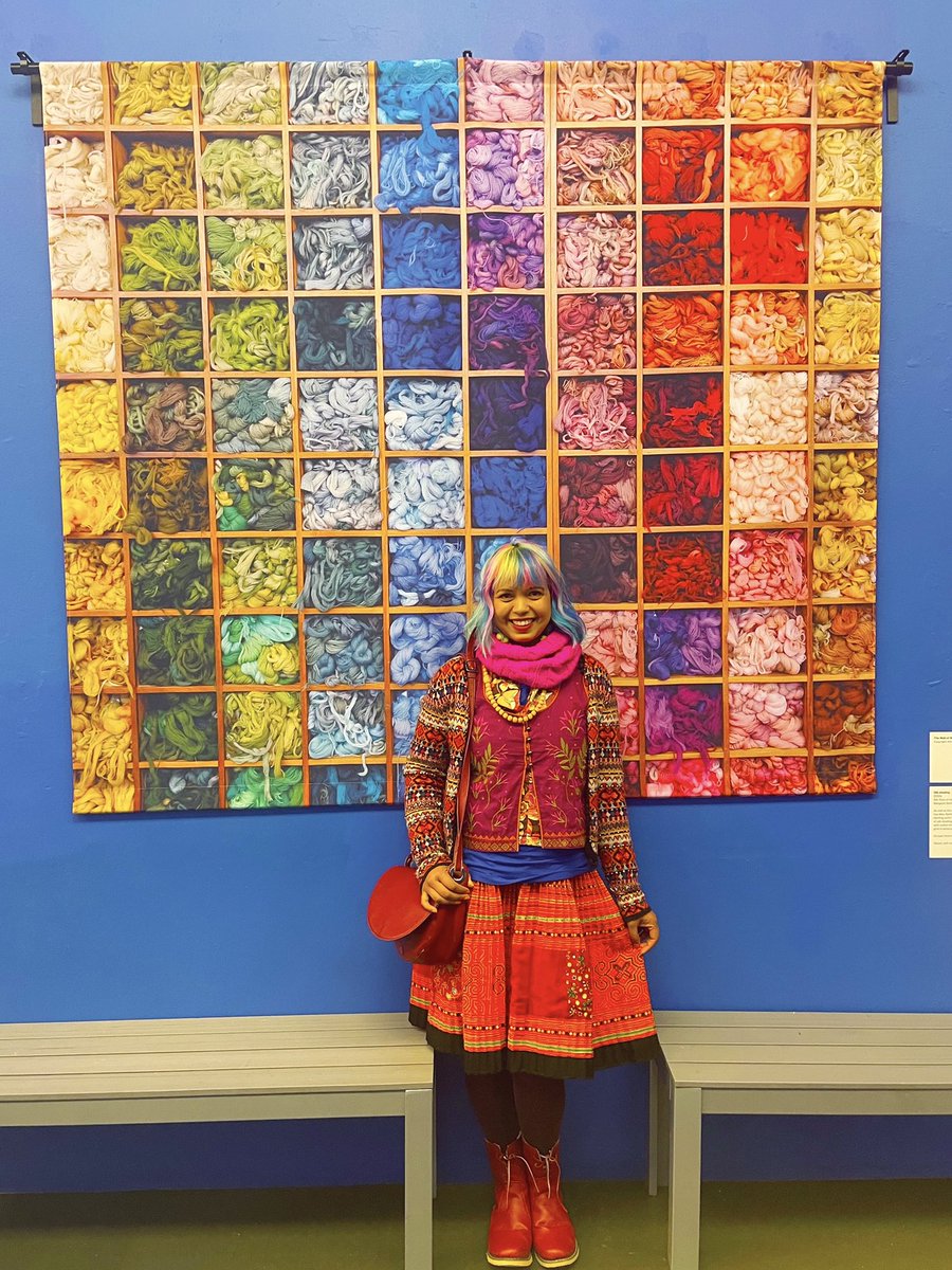 momtazbh's tweet photo. โWhat youโre wearing - it brightens up the soul, brightens up the dayโ
A stranger stopped me in the street today & paid me this lovely compliment. Iโm sharing it as a reminder to everyone that colour is powerful, brings joy & creates connections ๐๐ฝ๐๐ #HelloRainbow https://t.co/mX5wQgPJSB