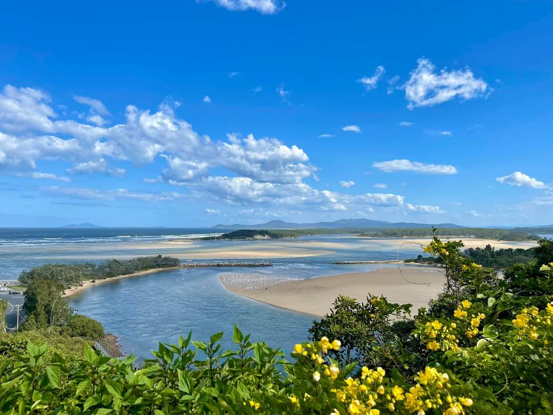 Big difference only a couple of weeks make...Nambucca.. 🤔