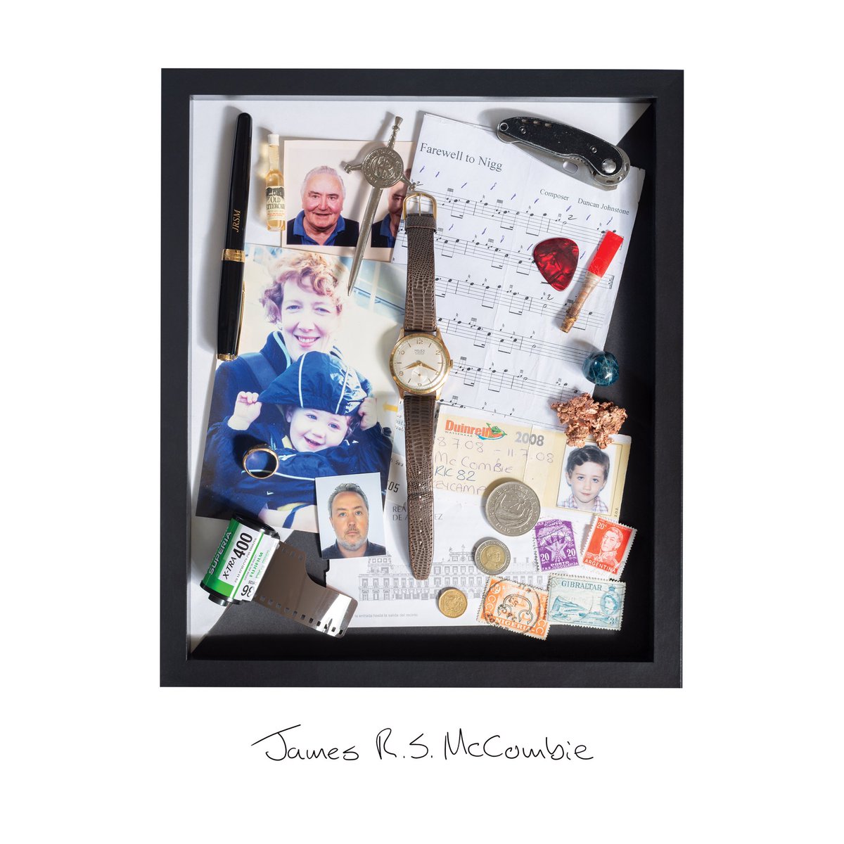 BobbyMcCombie's tweet image. A small project looking at the significance of one watch throughout three generations of one family. Piecing together the memories and experiences attributed to the watch and the individual. 

#EdNapPhoto #photography #documentary #watches