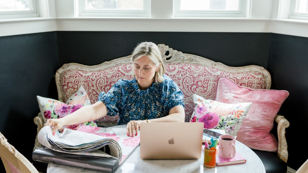 ChairWhimsy's tweet photo. This is me planning...and boy am I planning something good for all of you!  Oh, can't wait to share next month!  Can you guess what it is?  

#chairwhimsy #thechairstylist #chairlove #chairs #interiorstylist #designing #designer #austininteriordesign #furnituredesign #interiorde https://t.co/Wwn8Er1nl6