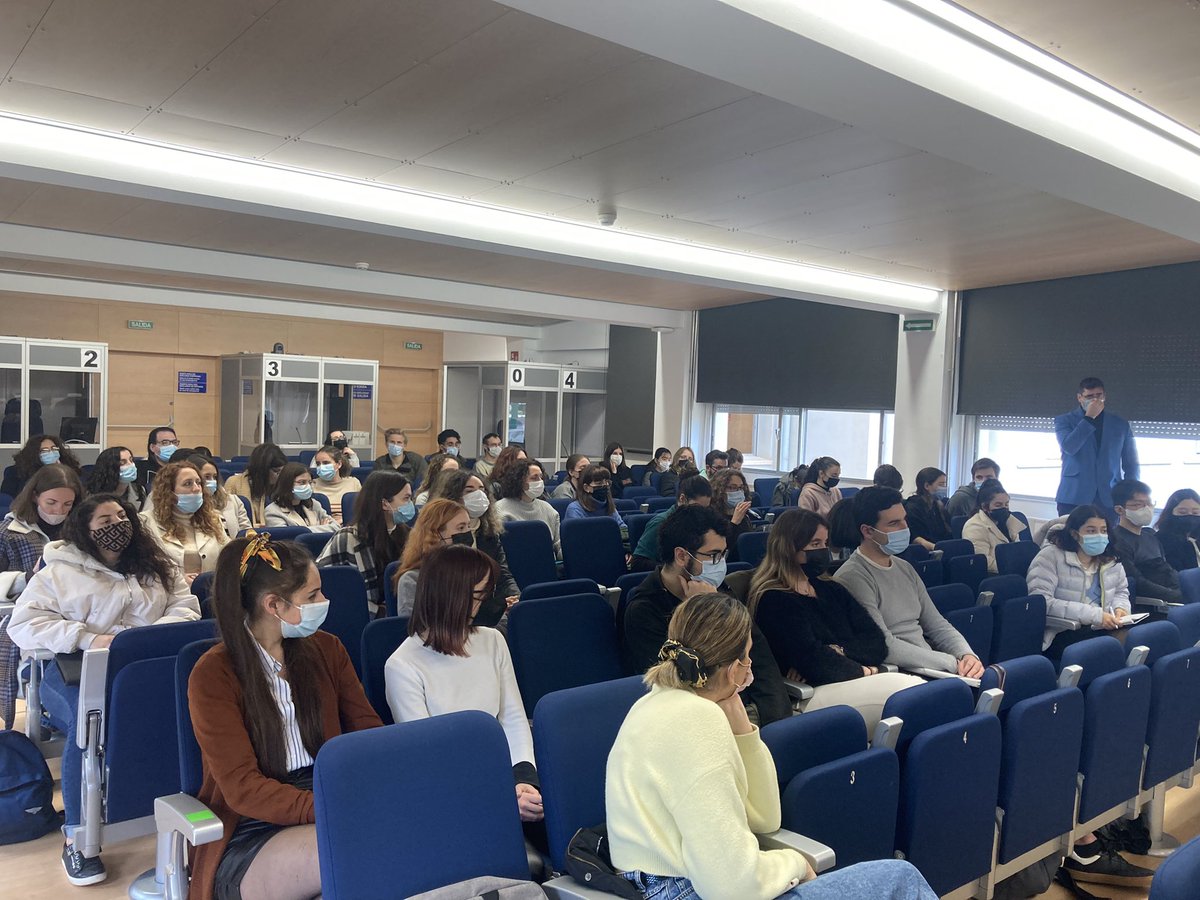 spastorcesteros's tweet photo. Finalizamos #XXIIIJornadasELUA Presentación de tres proyectos de investigación: desde @AcqUA_UA, @Pronuntia_UA, a cargo de @Marecica y @APLinguista; desde @GrialeObserva, el humor verbal infantil, por Larissa Timofeeva; y #LEIDE, sobre emoción e identidad en ELE, por @Berto1203. https://t.co/3qGb192NfQ