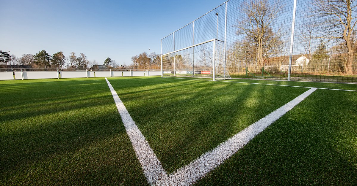Dem Frauenteam von <a href="/arminia/">DSC Arminia Bielefeld</a> steht ab sofort ein kleiner Kunstrasen-Trainingsplatz in der EDIMEDIEN-Arena zur Verfügung. 🌱⚽️🆕

👉 bit.ly/3qW9n7b