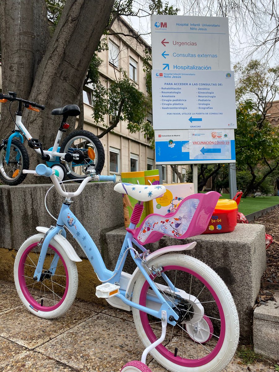 SmartyEventos's tweet image. Esta semana hemos estado muy liados pero hemos tenido tiempo para llevar bicicletas y juguetes al Hospital Niño Jesús con una de nuestras actividades más solidarias. 🚲
smartyeventos.es/actividades-so…