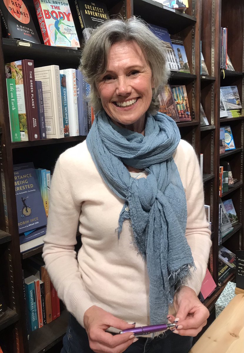 IreneSandraD's tweet photo. @GroveBookshop I joined an enjoyable event when @imogenclark talked about her recent book, #ImpossibleToForget. What a delightful lady! https://t.co/v0x2QdkqWr